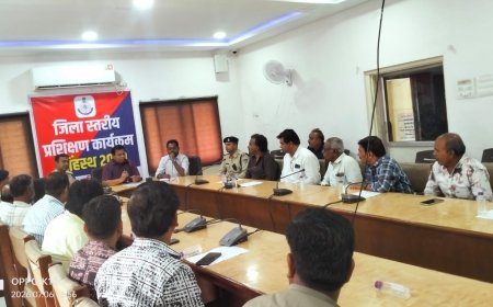 मानसून में बस संचालन को लेकर प्रशासन अलर्ट, बस संचालकों को दिए सख्त निर्देश