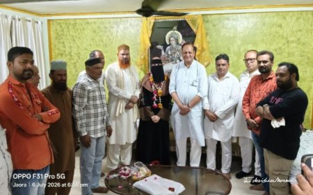 बीबीए द्वितीय वर्ष में 85% अंक प्राप्त करने पर छात्रा कनीज़ फातमा का विधायक डॉ. राजेंद्र पांडेय ने किया सम्मान