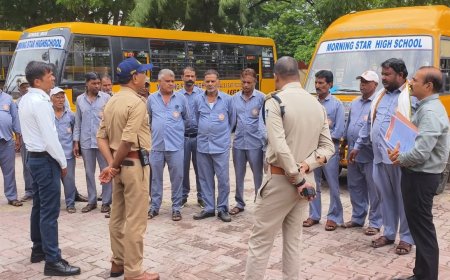 स्कूलों में सड़क सुरक्षा अभियान, 32 बसों का निरीक्षण कर विद्यार्थियों को किया जागरूक