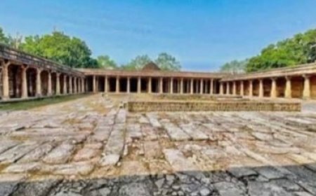 भोजशाला में नमाज पर रोक बरकरार, सुप्रीम कोर्ट ने वैकल्पिक स्थान उपलब्ध कराने के दिए निर्देश
