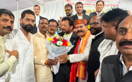 जिला अभिभाषक संघ के नवनिर्वाचित अध्यक्ष देवेंद्र रावत का सम्मान, शपथ ग्रहण समारोह में दी शुभकामनाएं