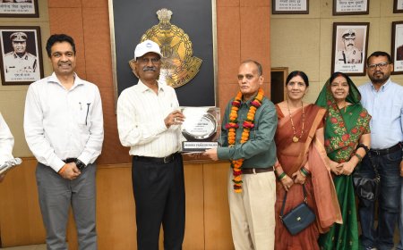 पुलिस मुख्यालय के 8 सेवानिवृत्त कर्मचारियों को भावभीनी विदाई, डीजीपी कैलाश मकवाणा ने किया सम्मानित