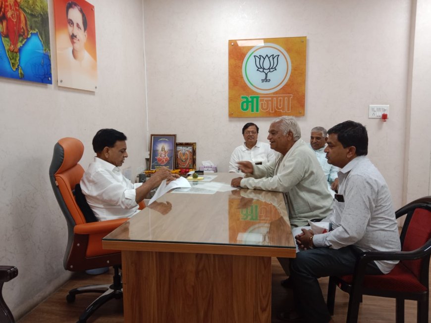 भाजपा प्रदेश कार्यालय में उप मुख्यमंत्री जगदीश देवड़ा ने सुनीं जनसमस्याएं कार्यकर्ताओं और आमजनों से संवाद कर कई मामलों का कराया त्वरित निराकरण