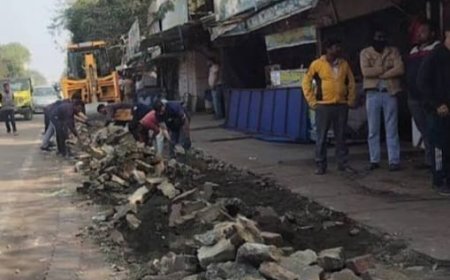 भोपाल के काजी कैंप में मेट्रो निर्माण को लेकर विरोध, दुकान-मकान टूटने से व्यापारियों और रहवासियों में आक्रोश