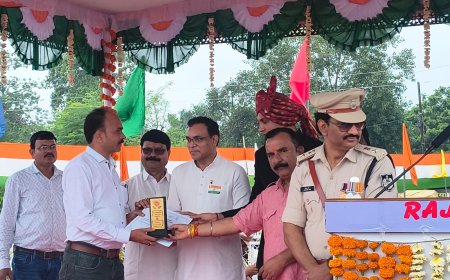 घोड़ाडोंगरी विकासखंड के शांतिपुर-2 विद्यालय को मिला स्वच्छ विद्यालय पुरस्कार