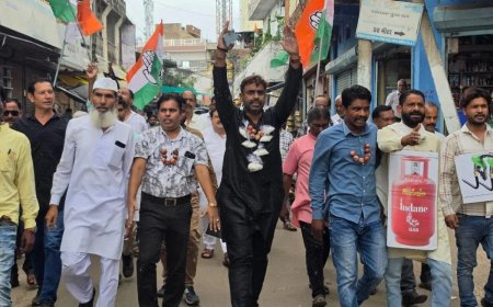 बिरसिंहपुर में महगाई को लेकर कांग्रेस का अनोखा प्रदर्शन