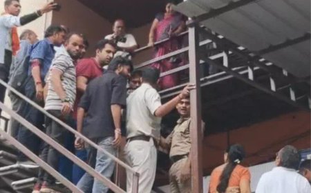 भोपाल में सीलिंग अभियान को लेकर बवाल: 7 प्रतिष्ठान सील, 109 दुकानें बंद, व्यापारियों ने जताया रोष, मामला सुप्रीम कोर्ट तक पहुंचा
