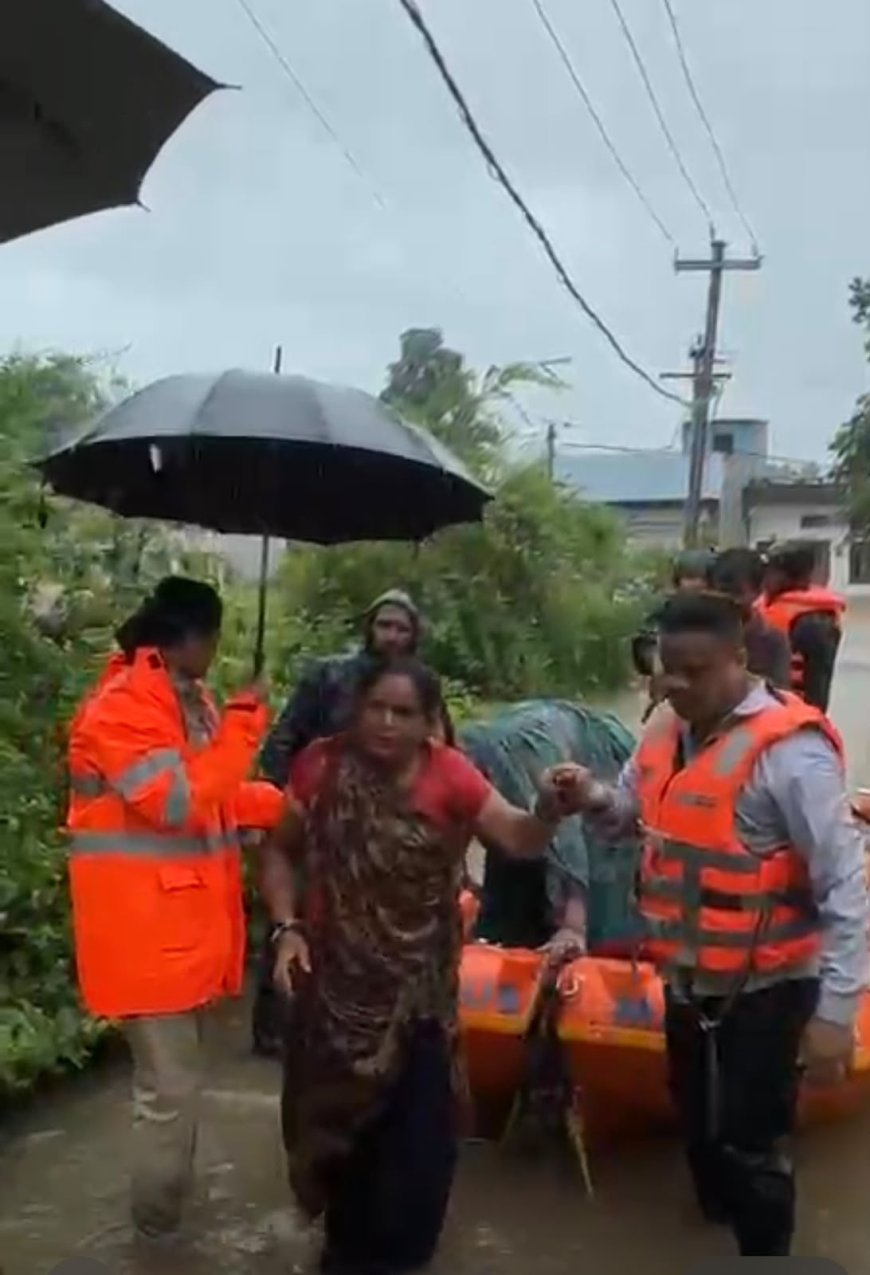 MP में भारी बारिश के बीच SDERF और होमगार्ड का बड़ा रेस्क्यू ऑपरेशन, 380 नागरिकों को सुरक्षित निकाला