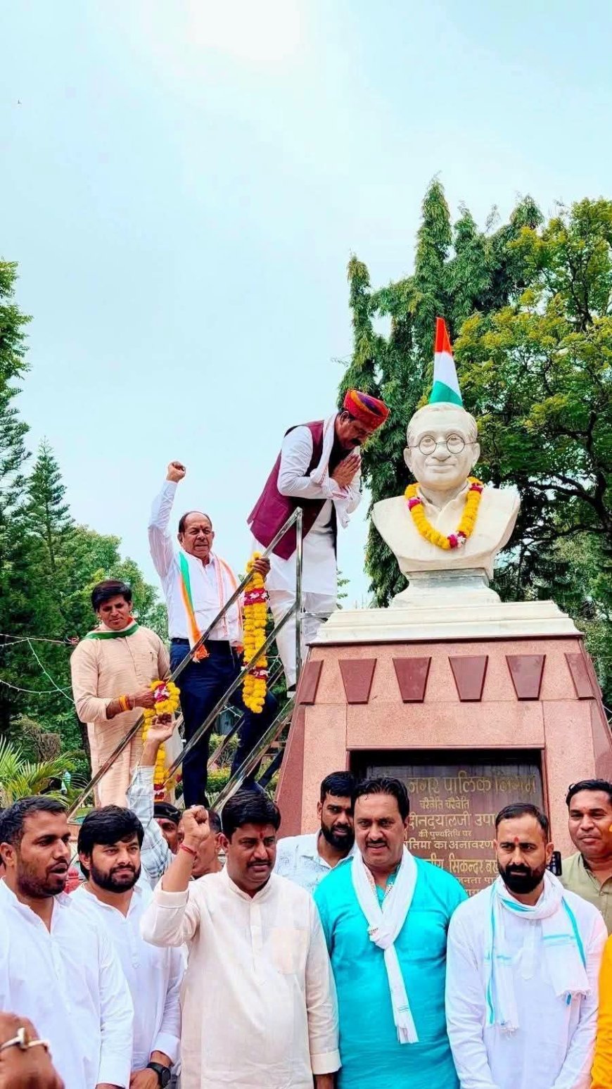 MP में किसान मोर्चा की तिरंगा यात्राओं ने बढ़ाया राष्ट्रभक्ति का उत्साह, किसानों ने ट्रैक्टरों के साथ दिया एकता का संदेश