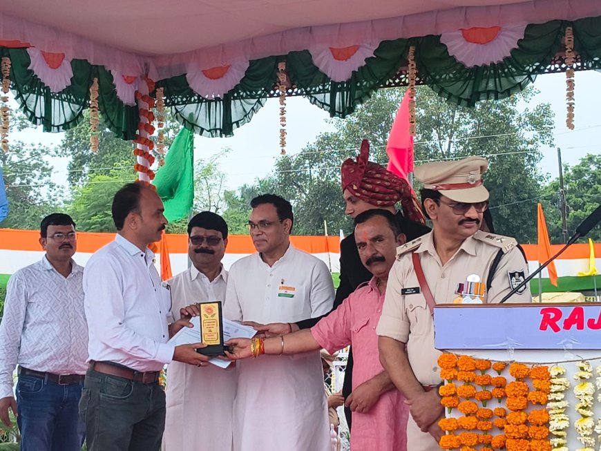 घोड़ाडोंगरी विकासखंड के शांतिपुर-2 विद्यालय को मिला स्वच्छ विद्यालय पुरस्कार