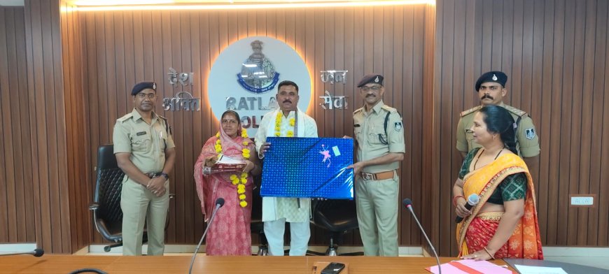 लंबी पुलिस सेवा के बाद तीन अधिकारी सेवानिवृत्त, रतलाम पुलिस ने सम्मानपूर्वक दी विदाई