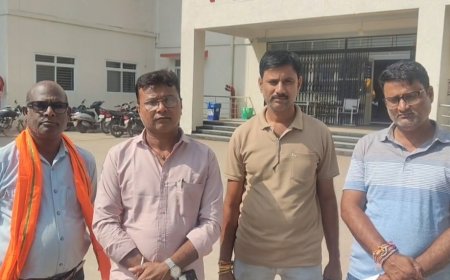 बेटी को परीक्षा दिलाने जा रहे पिता की सड़क हादसे में मौत, स्टेपनी बदलते समय तेज रफ्तार वाहन ने मारी टक्कर