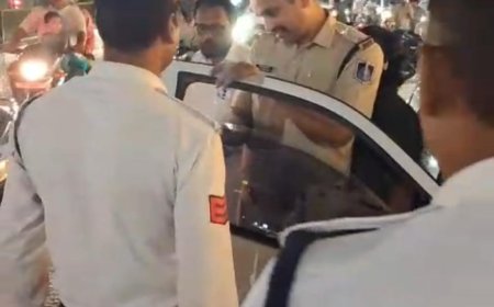 काली फिल्म लगी कारों एवं मॉडिफाइड साइलेंसर वाली मोटरसाइकिलों पर यातायात पुलिस की कार्रवाई