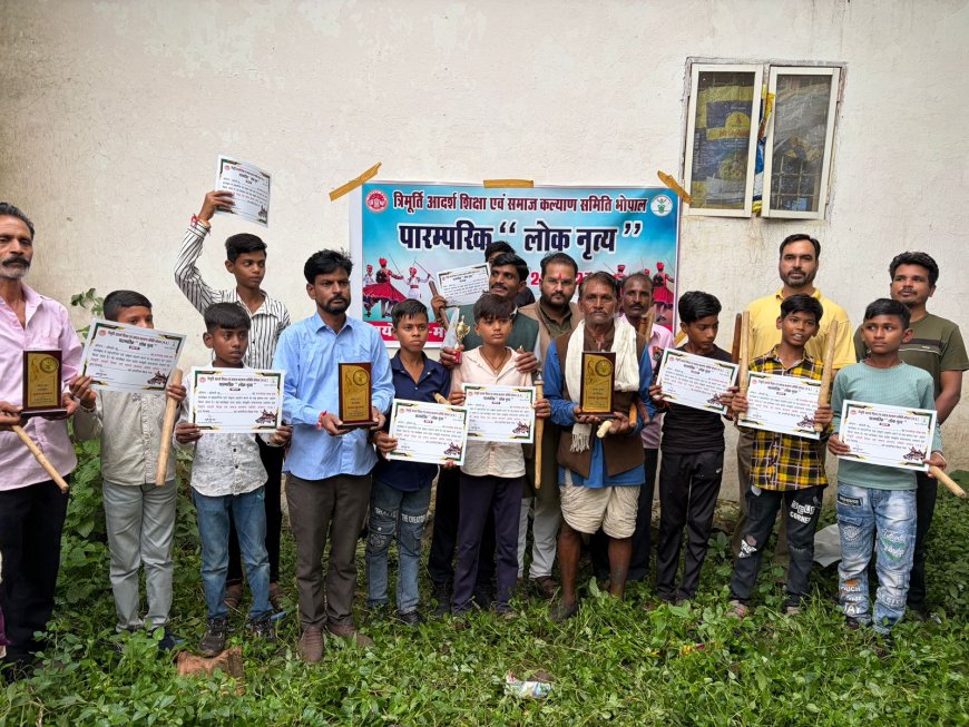 ग्राम पंचायत बीनापुर में पारंपरिक लोक नृत्य ‘लहंगी’ का भव्य आयोजन