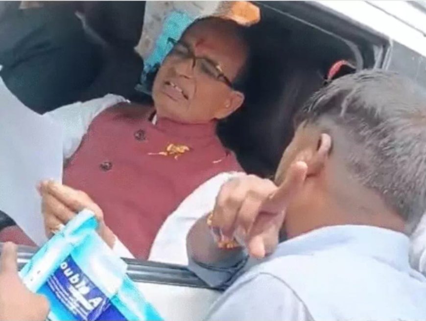 शिक्षक अभ्यर्थियों ने रोका मोहन- शिव का काफिला