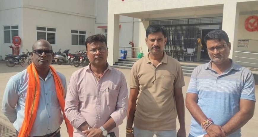 बेटी को परीक्षा दिलाने जा रहे पिता की सड़क हादसे में मौत, स्टेपनी बदलते समय तेज रफ्तार वाहन ने मारी टक्कर
