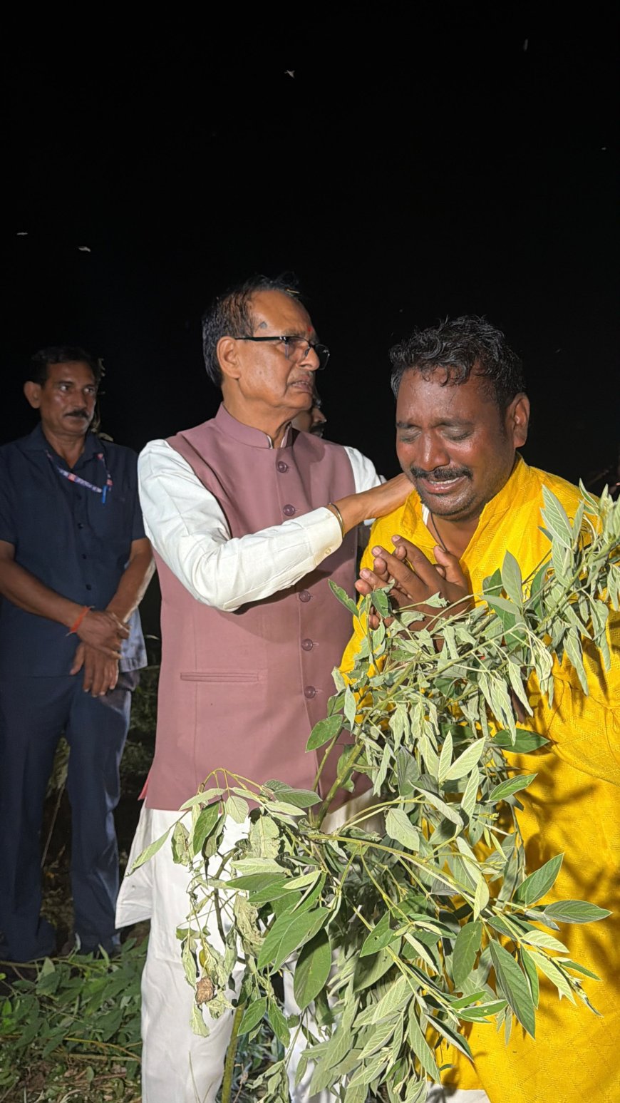इन्हीं के वोट से मोहन जी मुख्यमंत्री बने’, कोसमी में कार्रवाई पर भड़के शिवराज सिंह चौहान