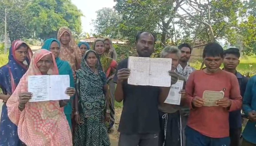 शहडोल में गरीबों के निवाले पर डाका! 300 आदिवासी परिवारों का 2 महीने का राशन हजम, अंगूठा लगवाकर करोड़ों का खेल, वीडियो वायरल होते ही मचा बवाल!